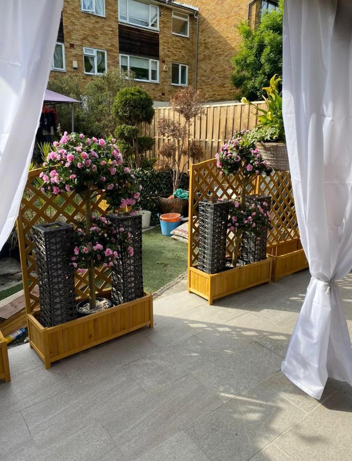 Apartment Luxe Free Wifi, Free Parking, Free Netflix Friern Barnet Εξωτερικό φωτογραφία